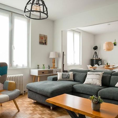 Le Terminus Apartment Angers Bagian luar foto