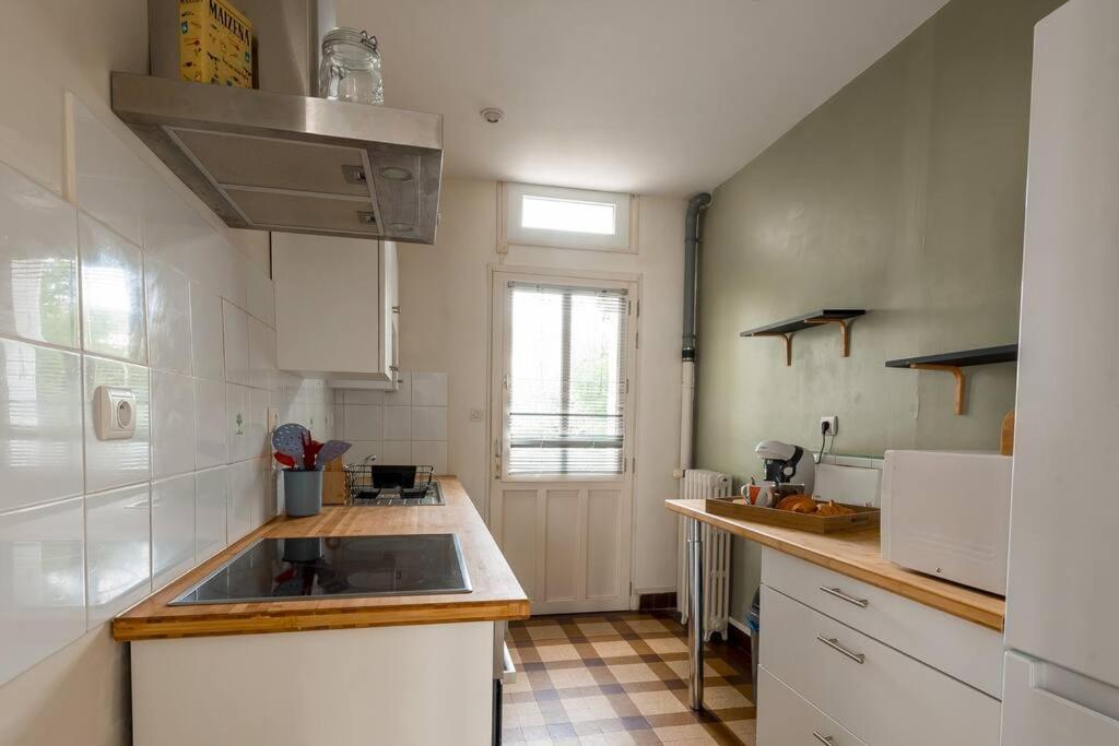 Le Terminus Apartment Angers Bagian luar foto