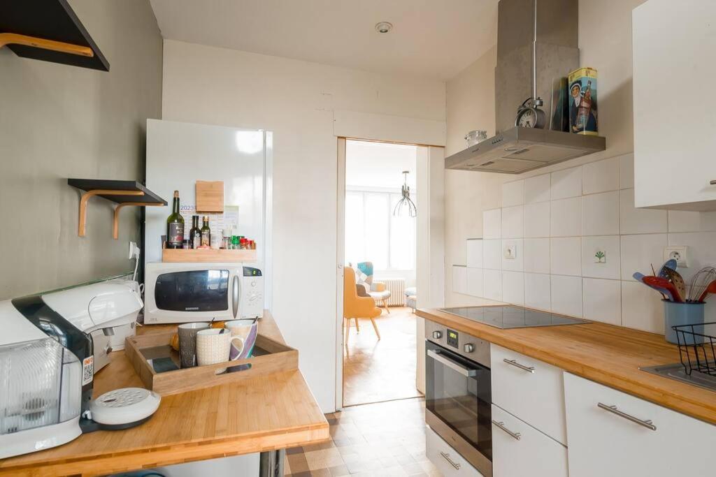 Le Terminus Apartment Angers Bagian luar foto